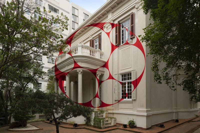 Arquitetura e arte: obras site-specific e ligação com a arquitetura de espaços expositivos