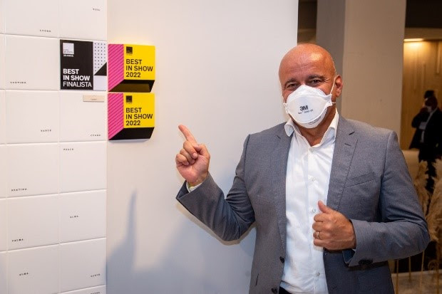 EXPO REVESTIR 2022: DECORTILES CONQUISTA O 7º PRÊMIO BEST IN SHOW