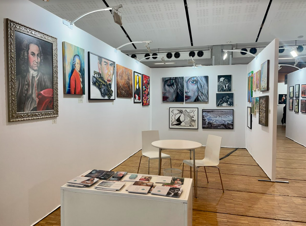 Galeria brasileira de arte apresenta obras nacionais no Carrousel du Louvre, em Paris
