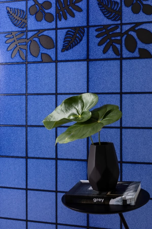 CAIU UMA GOTA AZUL AQUI!