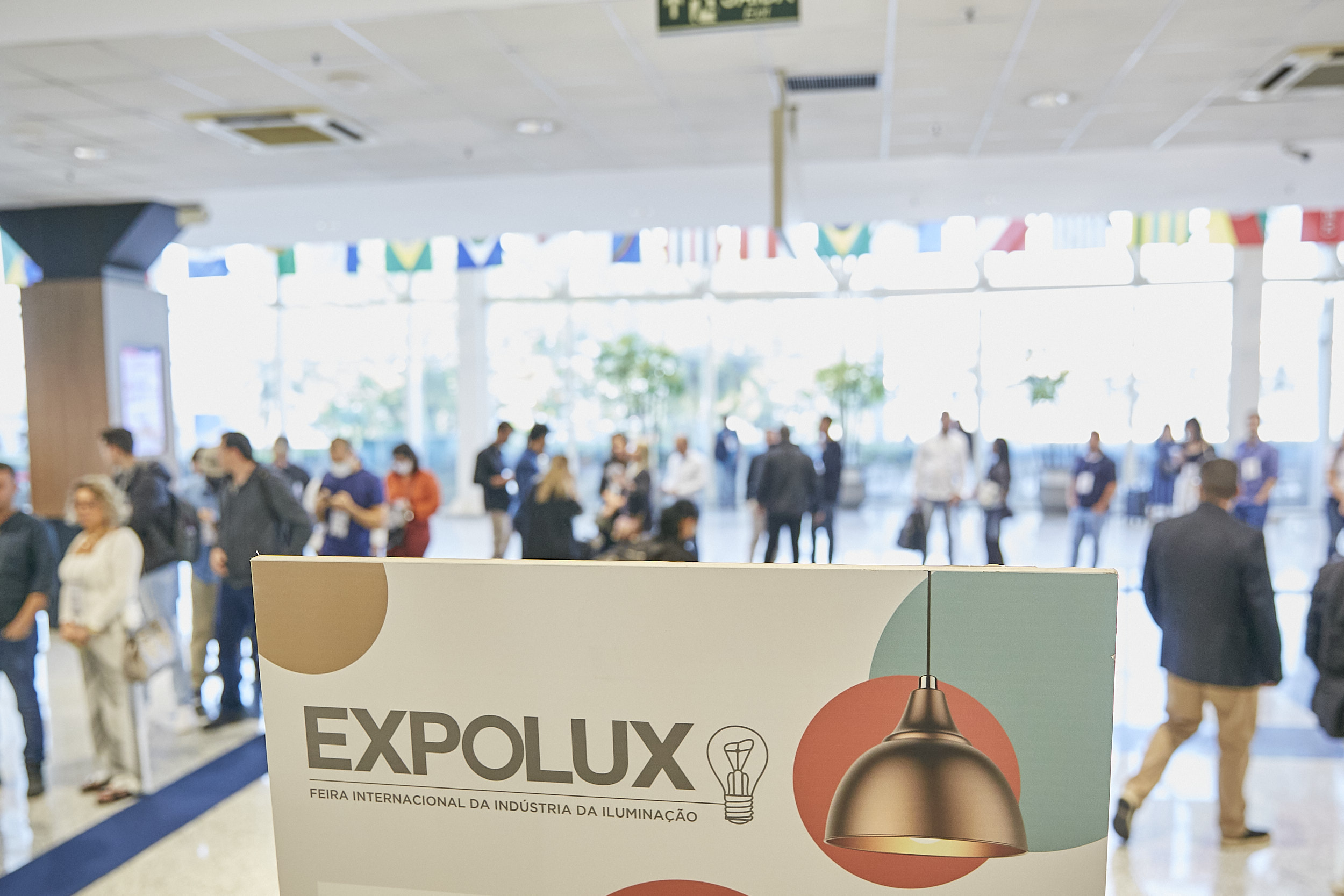 Expolux supera expectativas em 2022 e celebra boa fase do setor