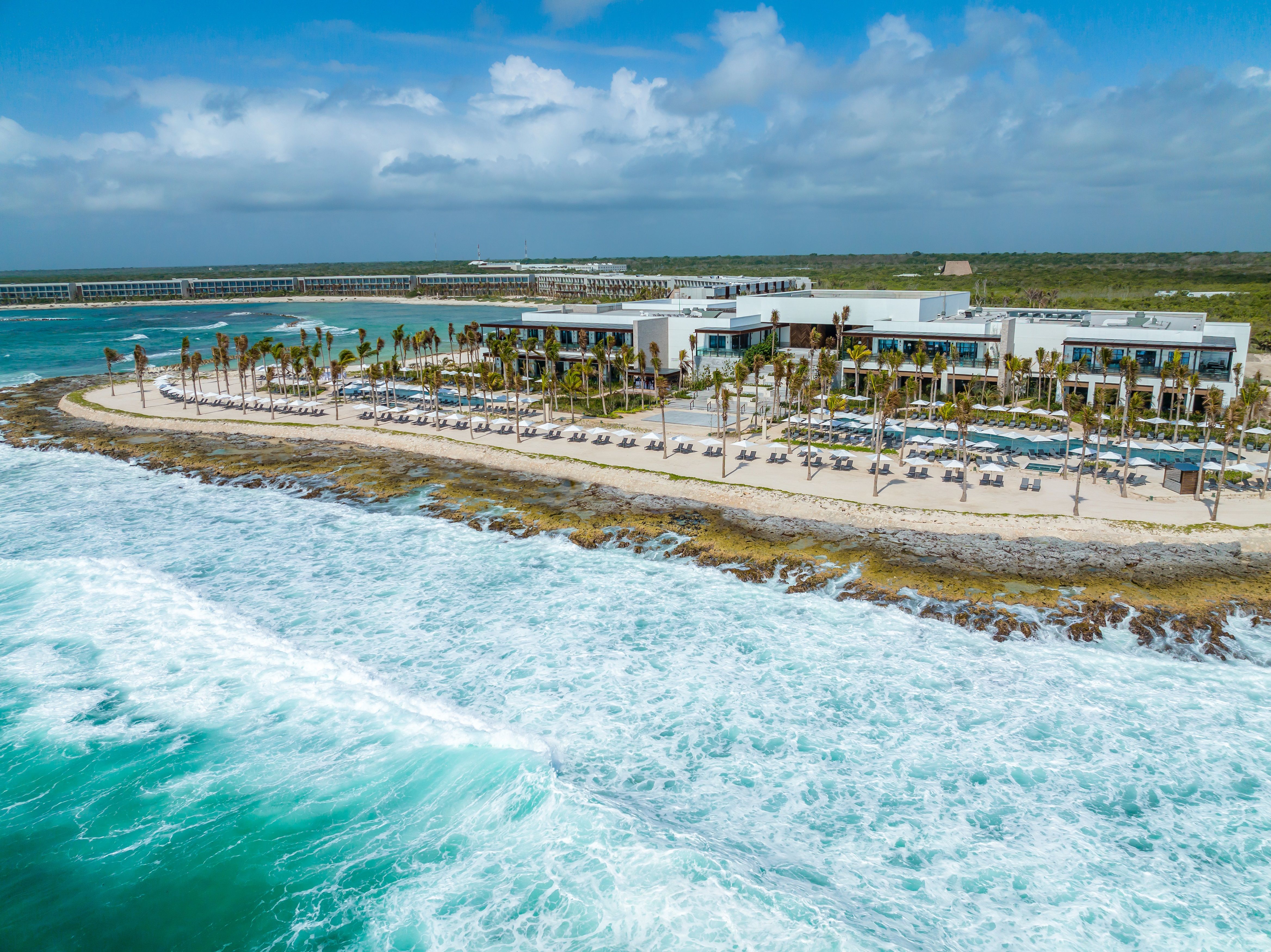 Expansão da Hilton no Caribe e América Latina continua com 11 inaugurações de hotéis no primeiro semestre de 2022