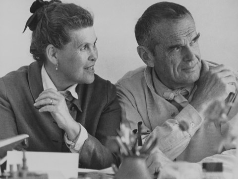 Charles e Ray Eames: o casal icônico que revolucionou o mercado de Design tornando o mundo um lugar mais interessante