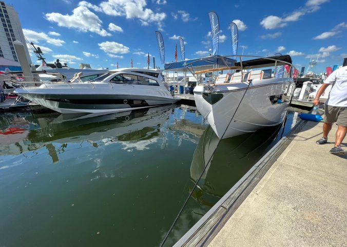 Barcos fabricados no Brasil são destaque na maior feira náutica do mundo