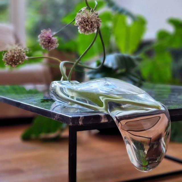 Moldável, linha de vasos torna-se parte integrante da decoração