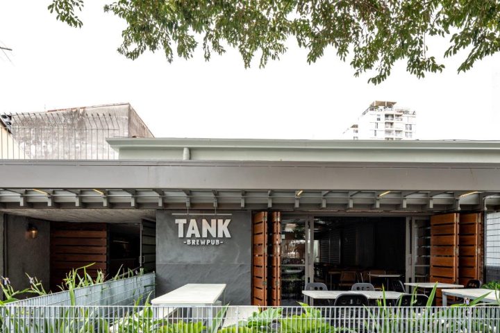 Memola Estudio e Vitor Penha assinam o Tank Brewpub em São Paulo