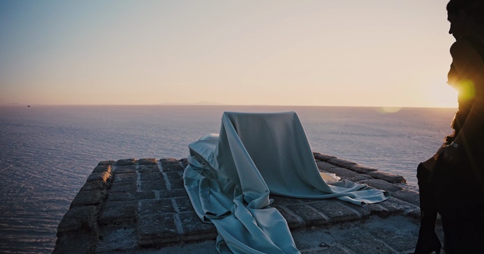 Salar de Uyuni é o cenário de criação da poltrona Awake, lançamento da Sierra na DW