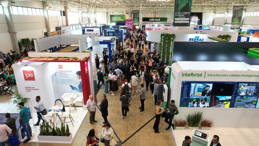 Rodada de negócios do Smart City Expo Curitiba aproxima empresas do Brasil e de mais seis países