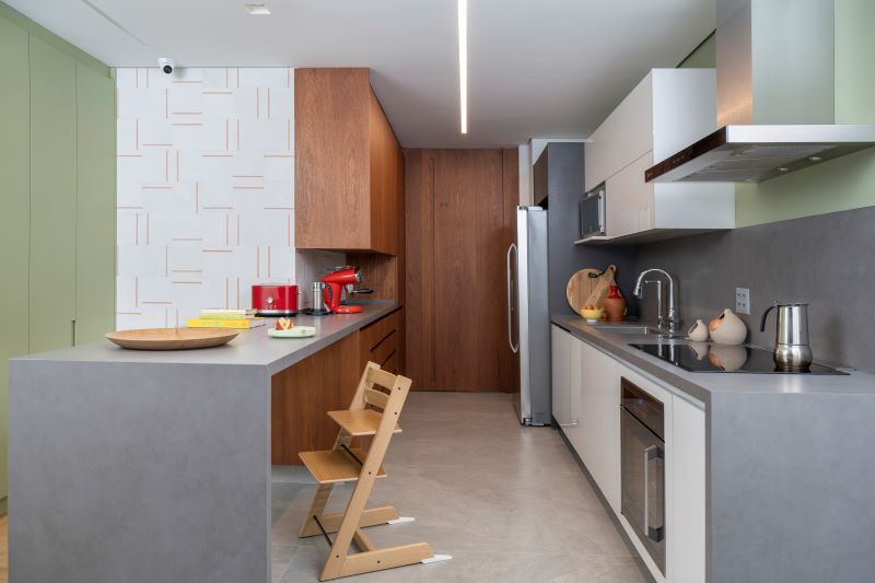 Projeto de apto de 270 m² com concreto aparente dá um tom moderno e rústico