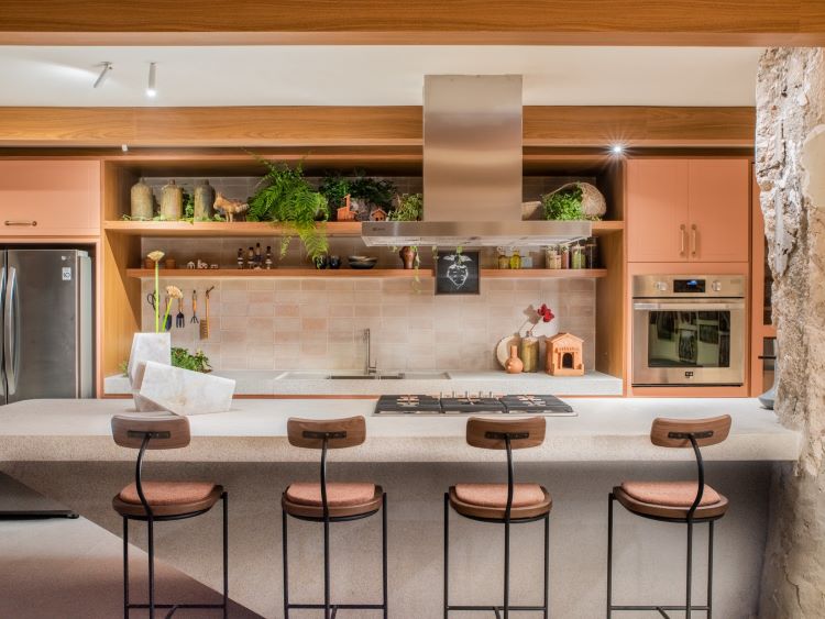 Artesanato e design brasileiros são a essência da Cozinha Funcional, estreia do arquiteto Bruno Moraes na CASACOR São Paulo