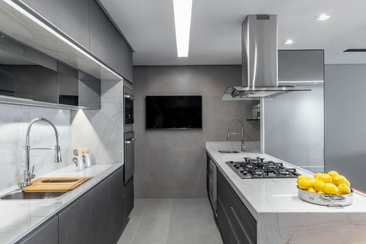 Rochas naturais valorizam 4 cozinhas