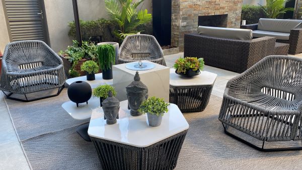 29.ª CASACOR Paraná: Espaço ao ar livre inspirado no tema “Corpo & Morada” pode ser visitado em hotel