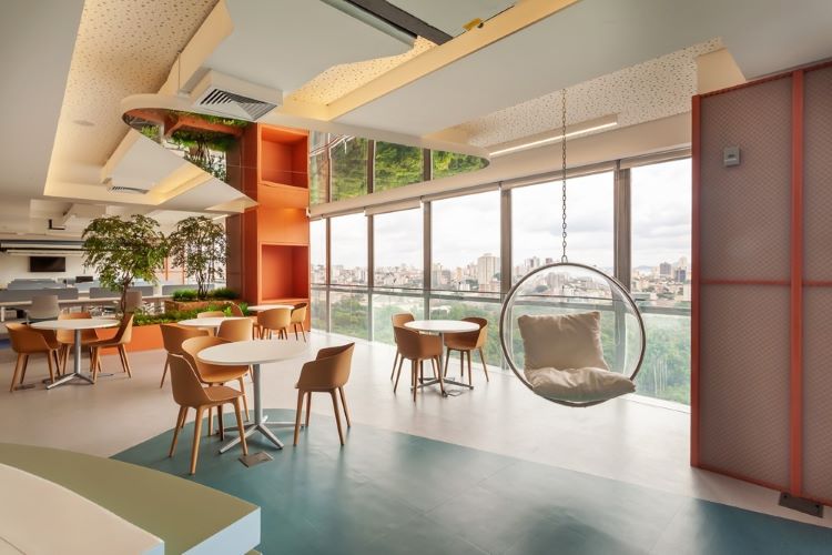 Imóvel passa por revitalização, recebe layout contemporâneo e automatização em projeto assinado por ÓBVIO Arquitetura
