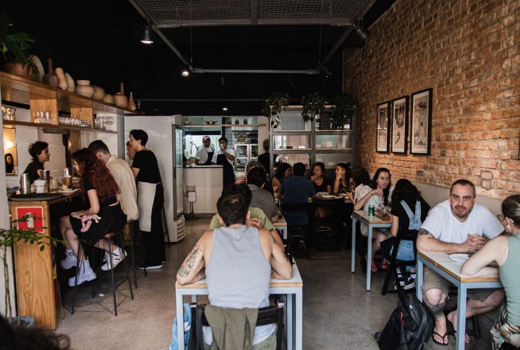 Referência na gastronomia coreana no Brasil, Komah aposta em tecnologia para gestão e crescimento dos negócios
