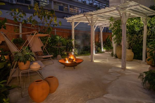 A beleza do essencial: como utilizar elementos primordiais  na arquitetura e no paisagismo