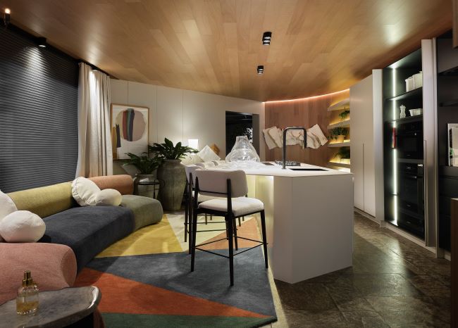 Living integrado a cozinha é a “alma da casa” em mostra de arquitetura