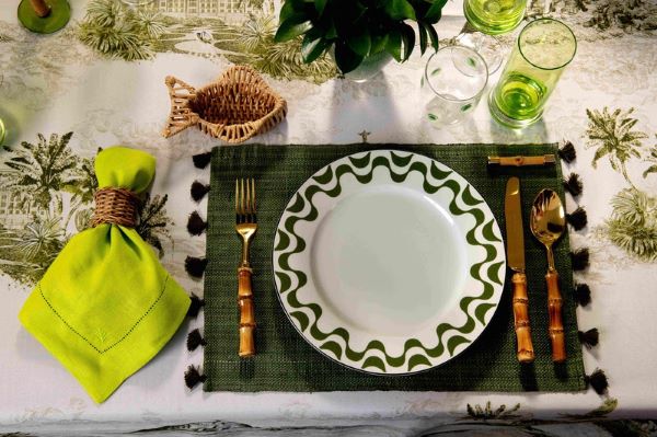 Tania Bulhões lança coleção exclusiva para o aniversário de 100 anos do Copacabana Palace