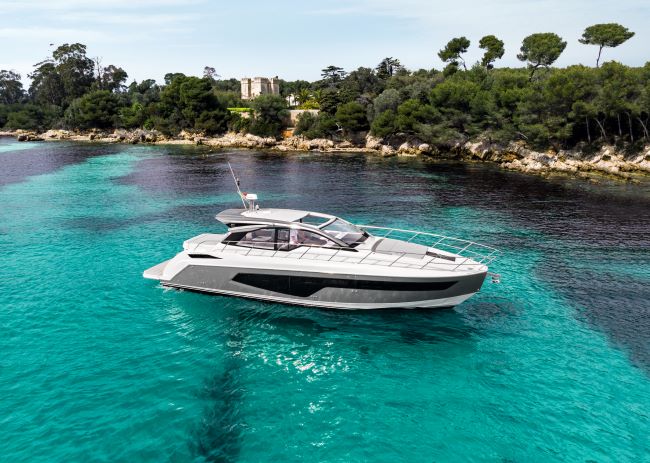Com faturamento de meio bilhão de reais, fábrica da Azimut Yachts no Brasil bate recorde histórico em 2023