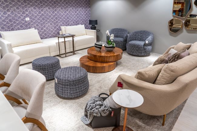 Lançamento da nova coleção Breton agita o Casahall Design District