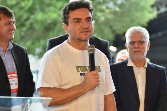 “A indústria náutica brasileira é uma das melhores do mundo”, diz Ministro do Turismo na abertura do Foz Internacional Boat Show