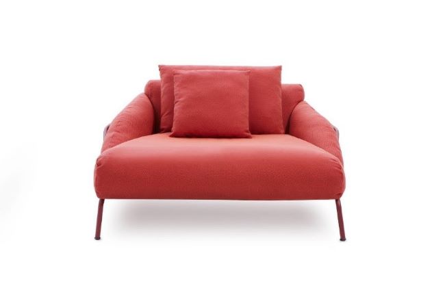Max conforto: conheça a nova chaise C221 da Carbono