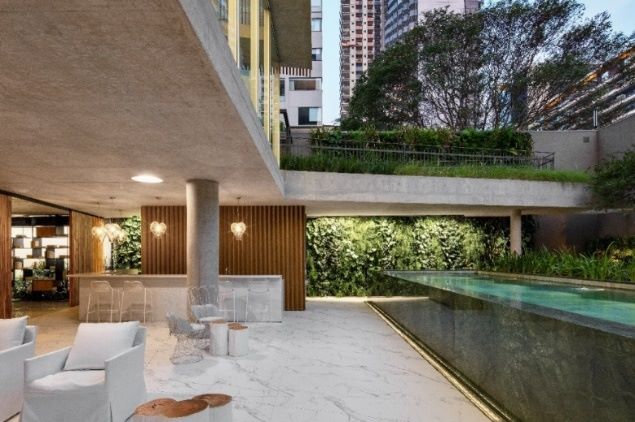 Ambientes de convivência inovadores e obras de arte destacam a exclusividade na experiência de viver em São Paulo