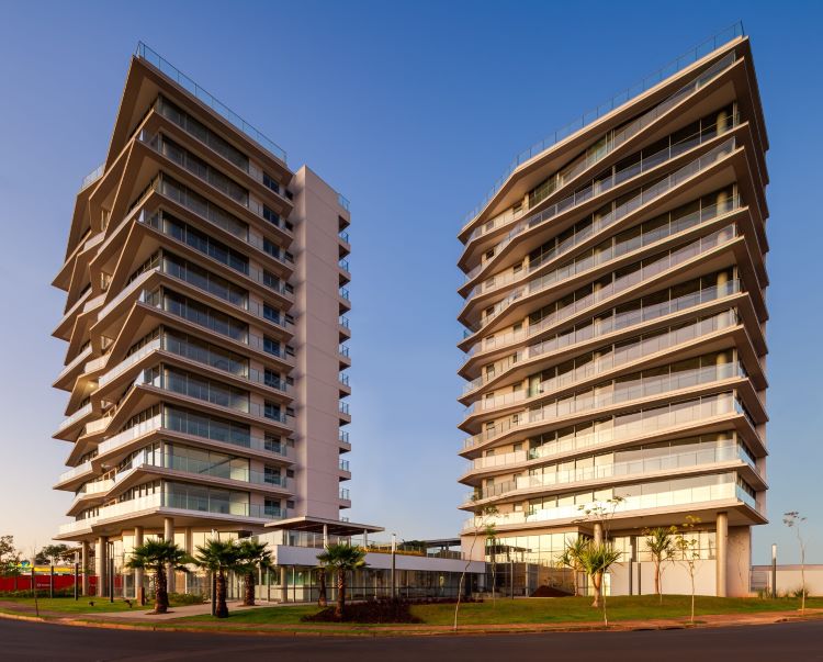 Com arquitetura Königsberger Vannucchi e plantas articuladas, novo residencial em São José do Rio Preto proporciona moradia contemporânea
