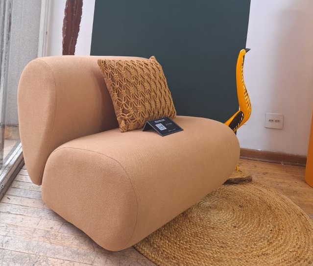 Poltrona Baixa o Facho: uma homenagem à cultura do Nordeste