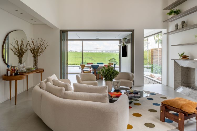 Projeto de design de interiores combina sofisticação e conforto