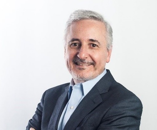 Ricardo Mader, diretor da JLL, celebra 40 anos na indústria hoteleira
