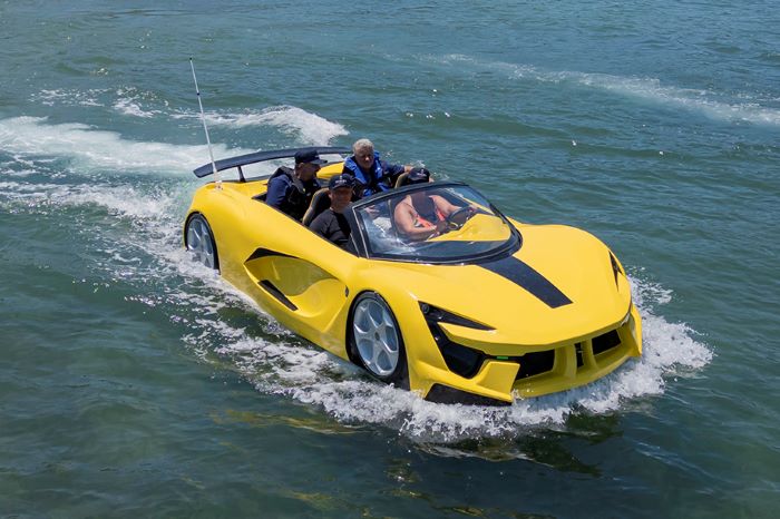 Rio Boat Show terá casa flutuante, carro-barco e lancha Pininfarina