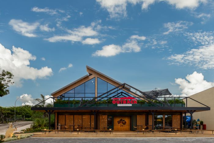 Primeira unidade do Outback Brasil reabre no Rio de Janeiro com novo conceito