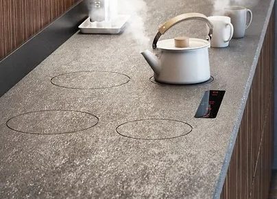 Cooktop de indução invisível é tendência para 2025