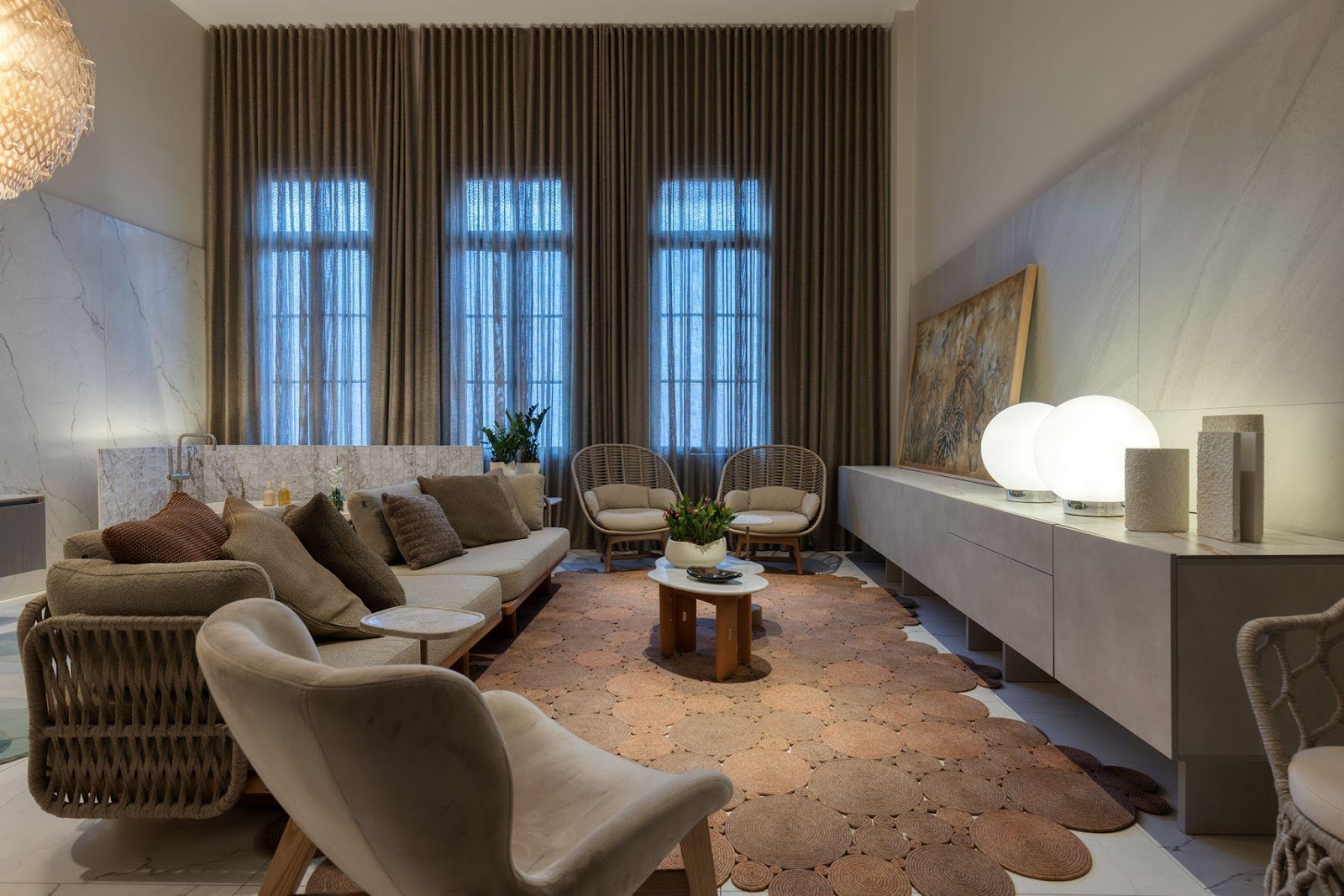 Hunter Douglas é apoiadora oficial da São Paulo Fashion Week pela segunda vez e aposta na intersecção do design com a moda