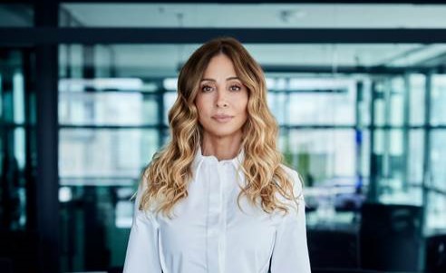 Fernanda Marques celebra 35 anos de carreira com exposição retrospectiva