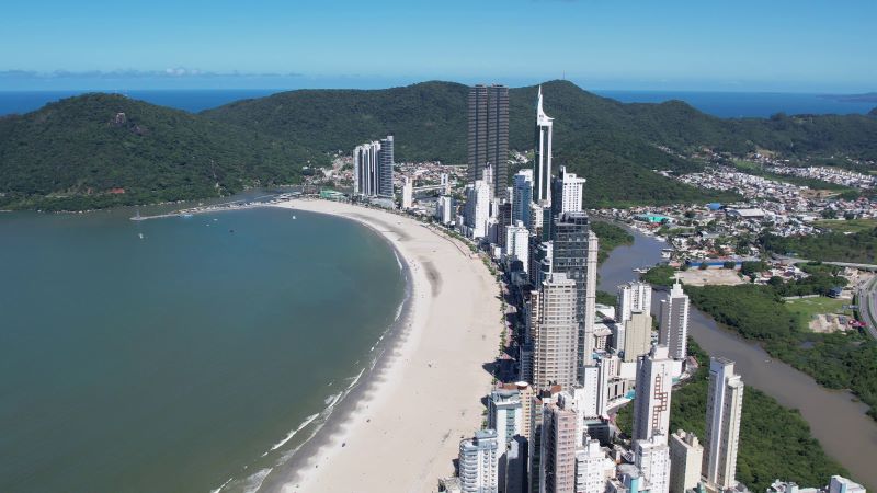 Tendências do mercado imobiliário de luxo para 2025 apontam inovação e valorização