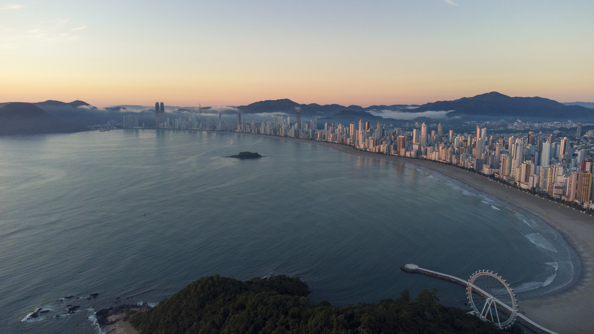 Santa Catarina: o segredo por trás do crescimento imobiliário de alto padrão que está transformando o litoral