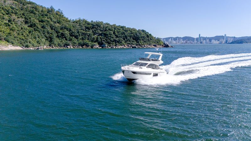 Tour Azimut Fly 56: maior fabricante de iates de luxo do mundo apresenta lançamento em destinos náuticos brasileiros e faz parada em SC