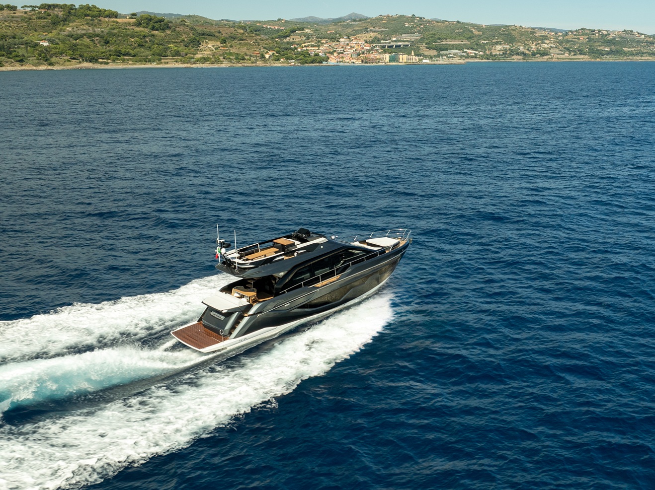 Sessa Marine estreia F60 nas Américas durante o Rio Boat Show 2025