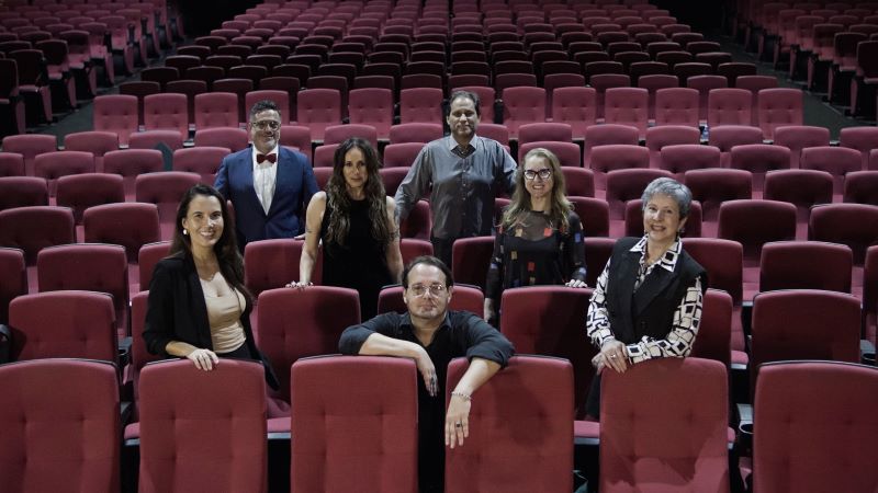 Jurados do 2º Prêmio Salão de Gramado de Design em Gramado para avaliação presencial