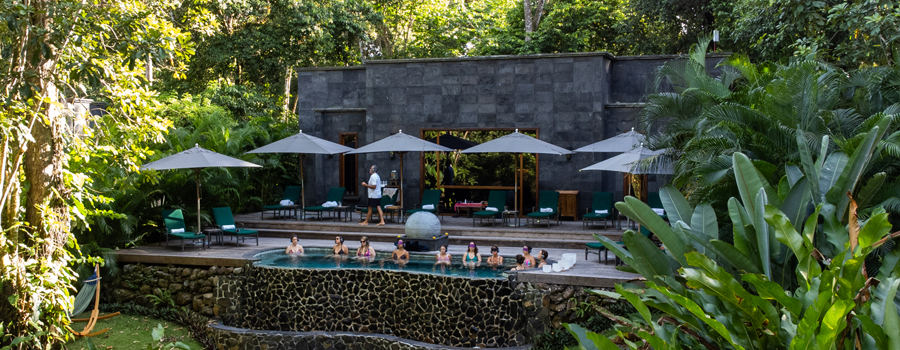 De hotel de luxo a santuário holístico: La Coralina Island House desenha um novo horizonte de bem-estar