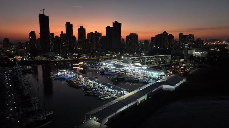 Barcos iguais aos do jogador CR7 e da top model Gisele Bündchen serão exibidos no Marina Itajaí Boat Show