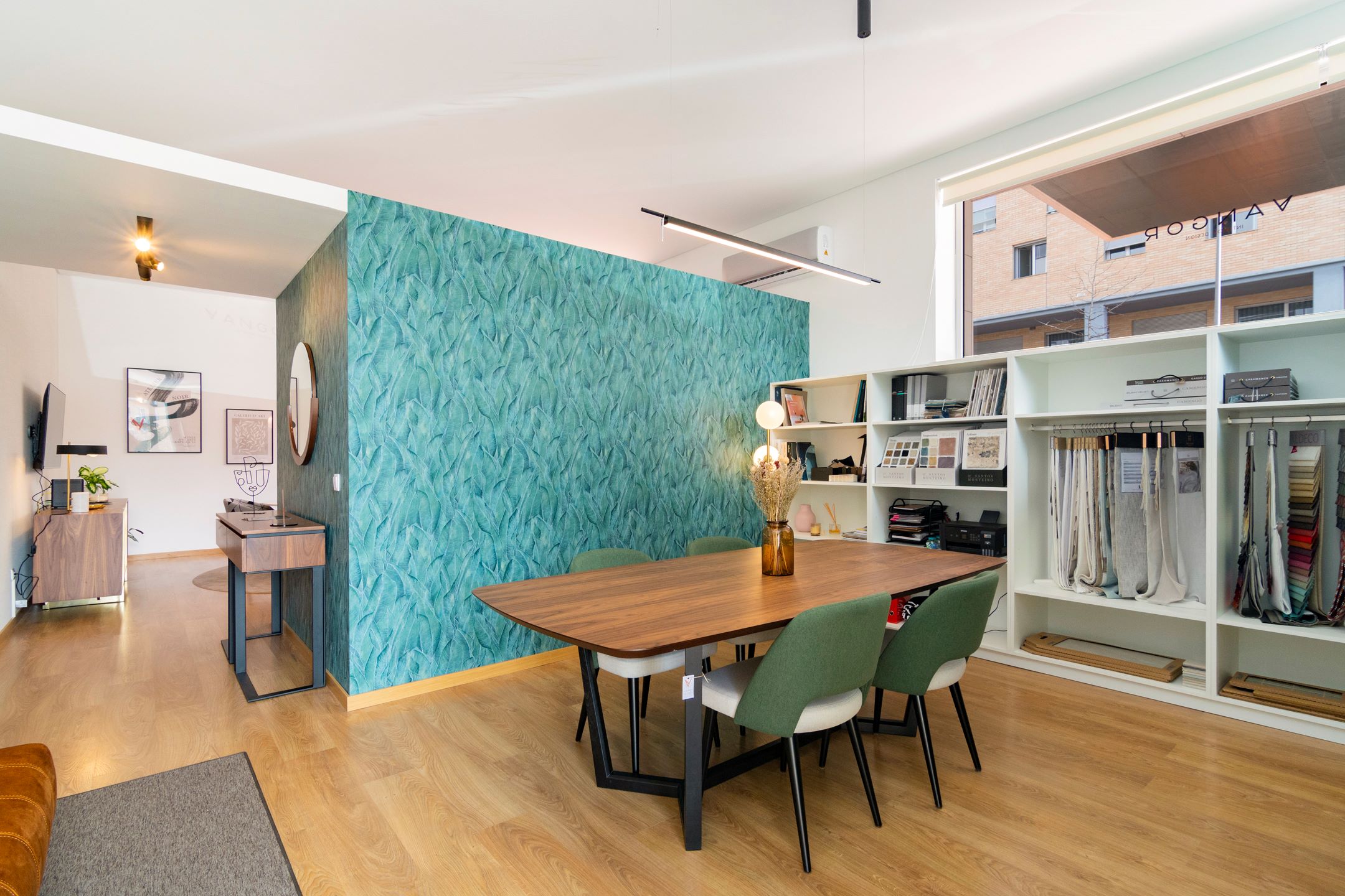 Design de interiores em alta: brasileiro transforma mudança de país em oportunidade, com franquia em Portugal