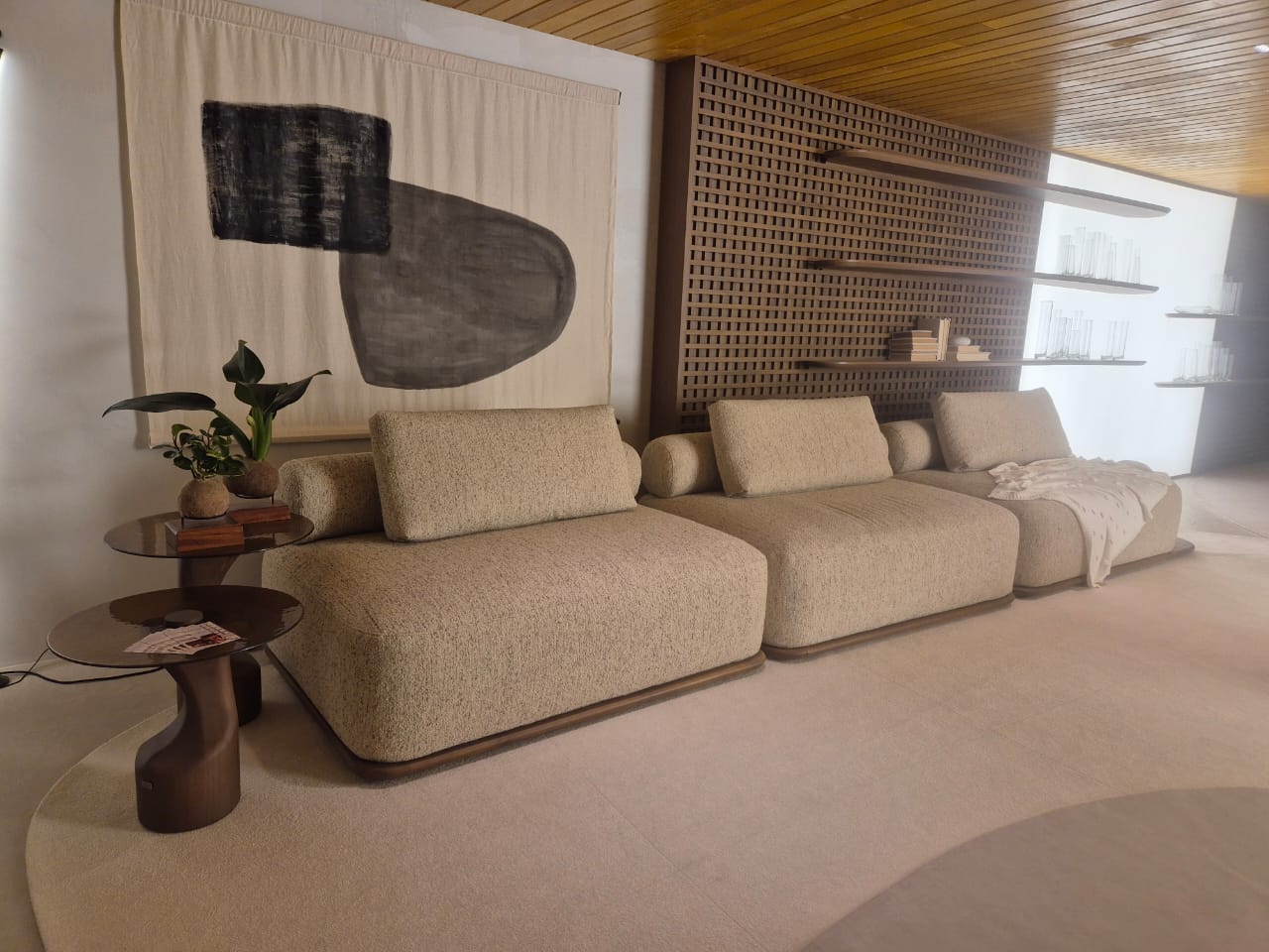 Estreia da Uultis na CASACOR SC destaca conforto e design assinado