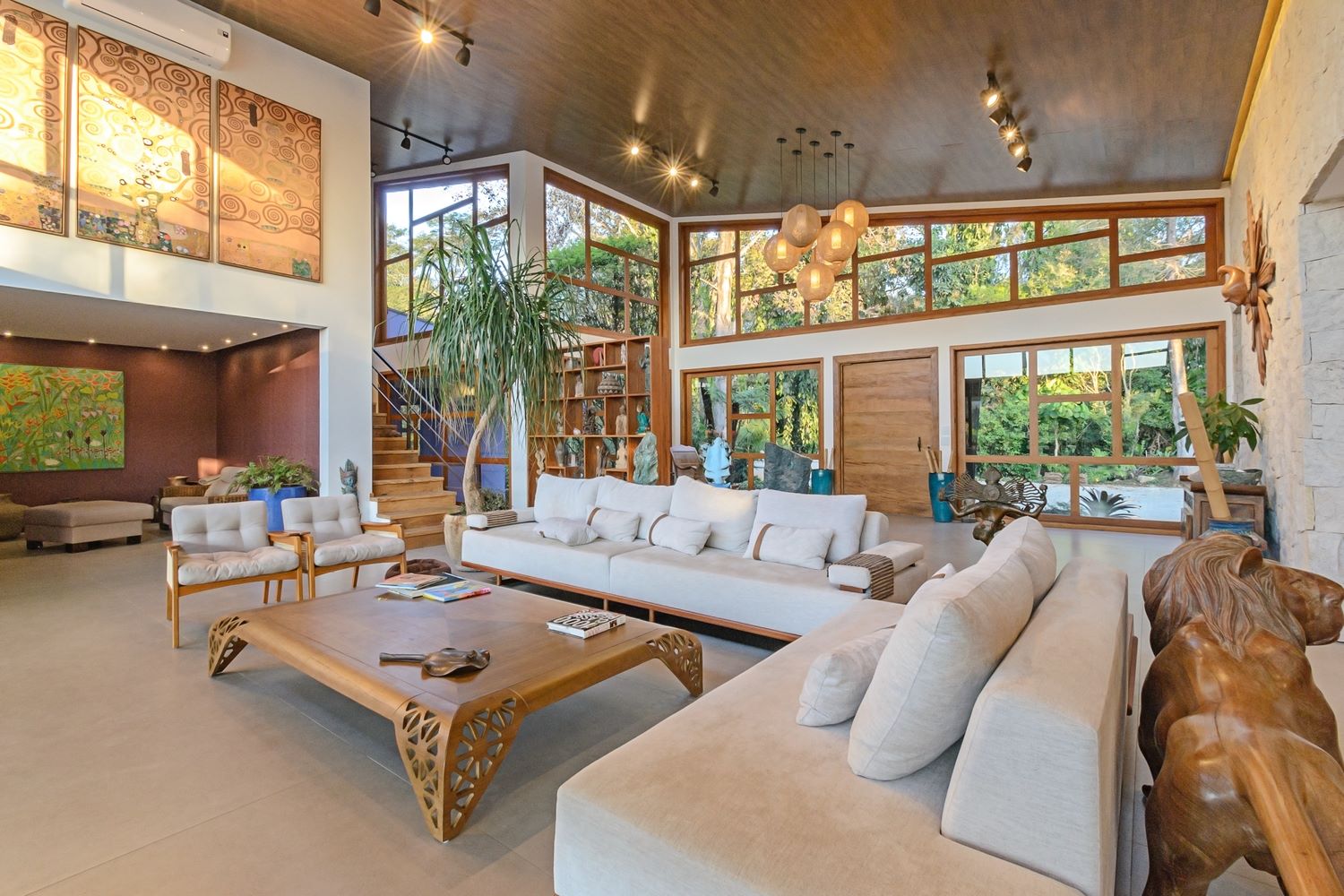 Casa de 603m²: A perfeita harmonia entre o rústico e o contemporâneo