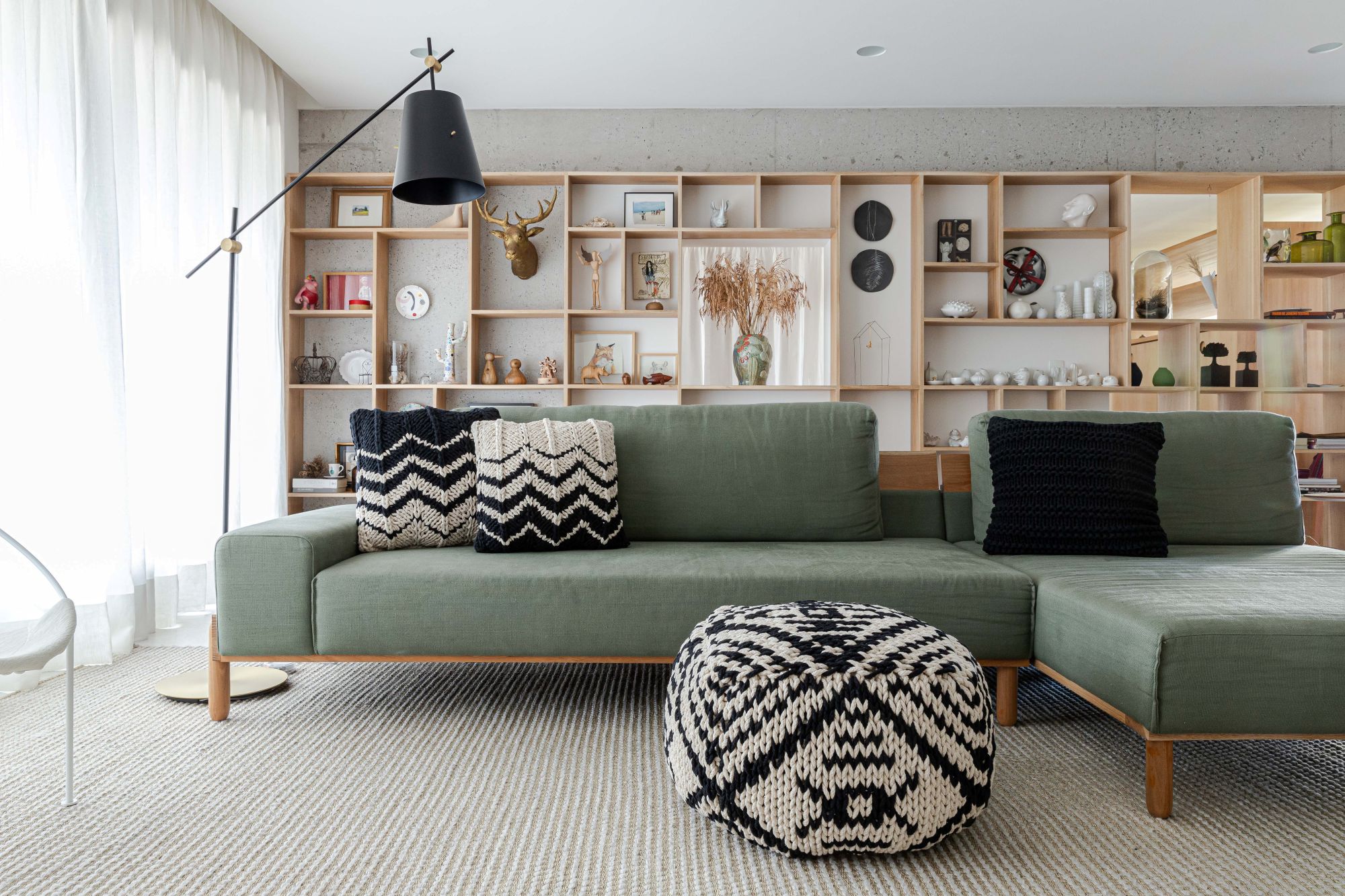 Srta. Galante participa da Feira na Rosenbaum 2025 na Casa Dexco com exclusivos produtos artesanais de tricô e crochê para decoração