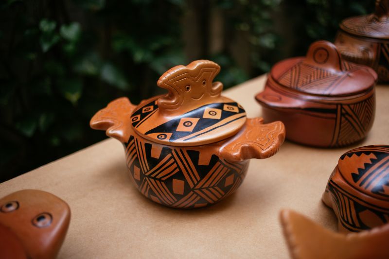 Em parceria com o Instituto Arapyaú, o Museu A CASA do Objeto Brasileiro leva à COP30 a instalação Oito Partes de uma Mesa Brasileira
