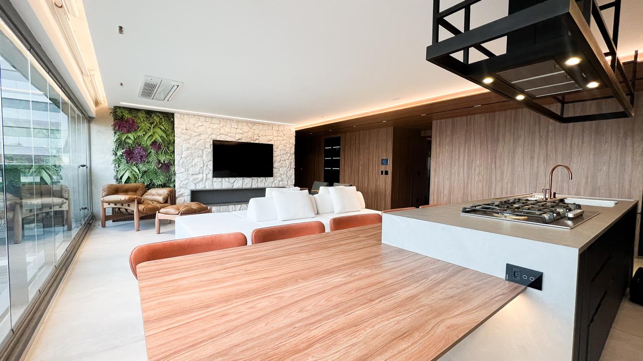 Evy Lyne Premium encerra 2025 com expansão, reposicionamento e protagonismo no design paulistano