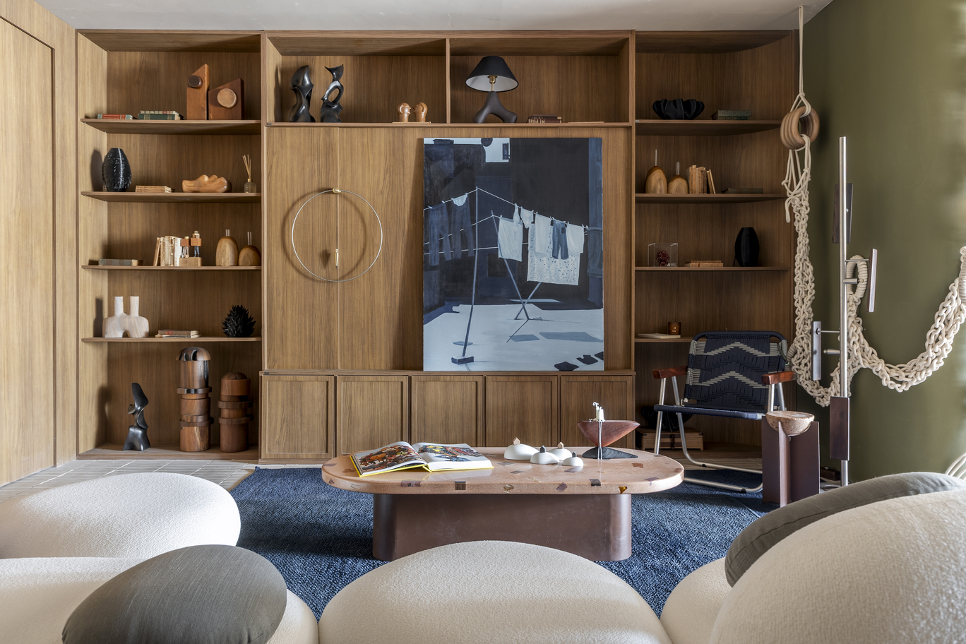 Arquiteta Paula Martins assina Casa Corcovado, espaço que traduz a bossa carioca em projeto residencial apresentado na 1ª Bienal de Arquitetura Brasileira