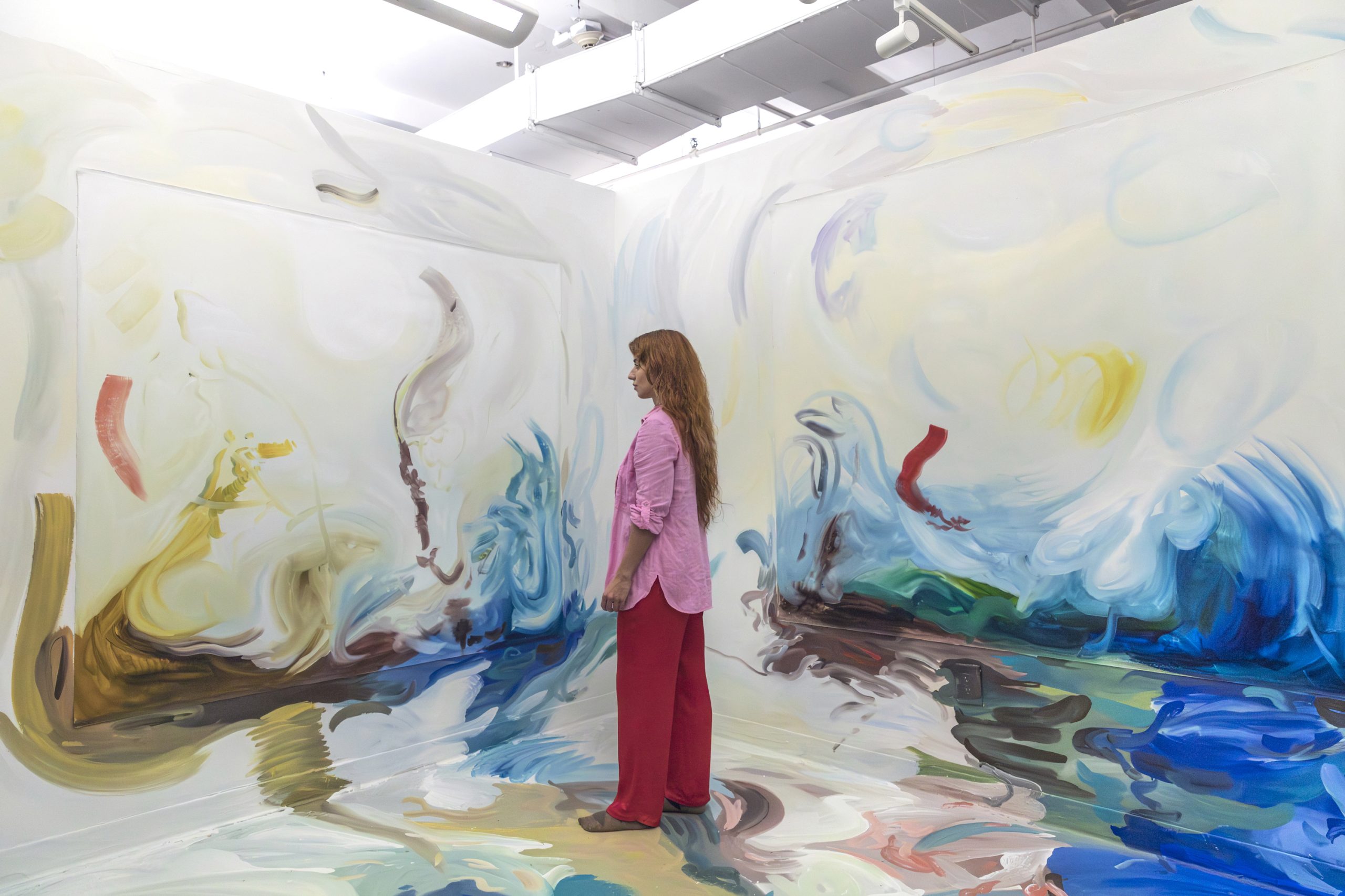 Artista brasileira Pàulla Scàvazzini estreia em Nova York e no Rio de Janeiro com pinturas inéditas e instalações site-specific